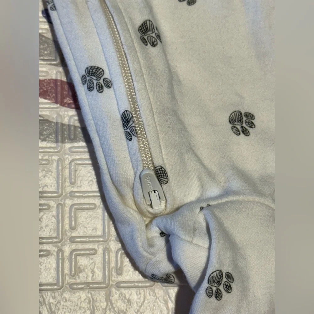 Like new Carters Unisex Baby Kitten Cat Footprint 2-Wat Zip Sleep & Play Pajamas
